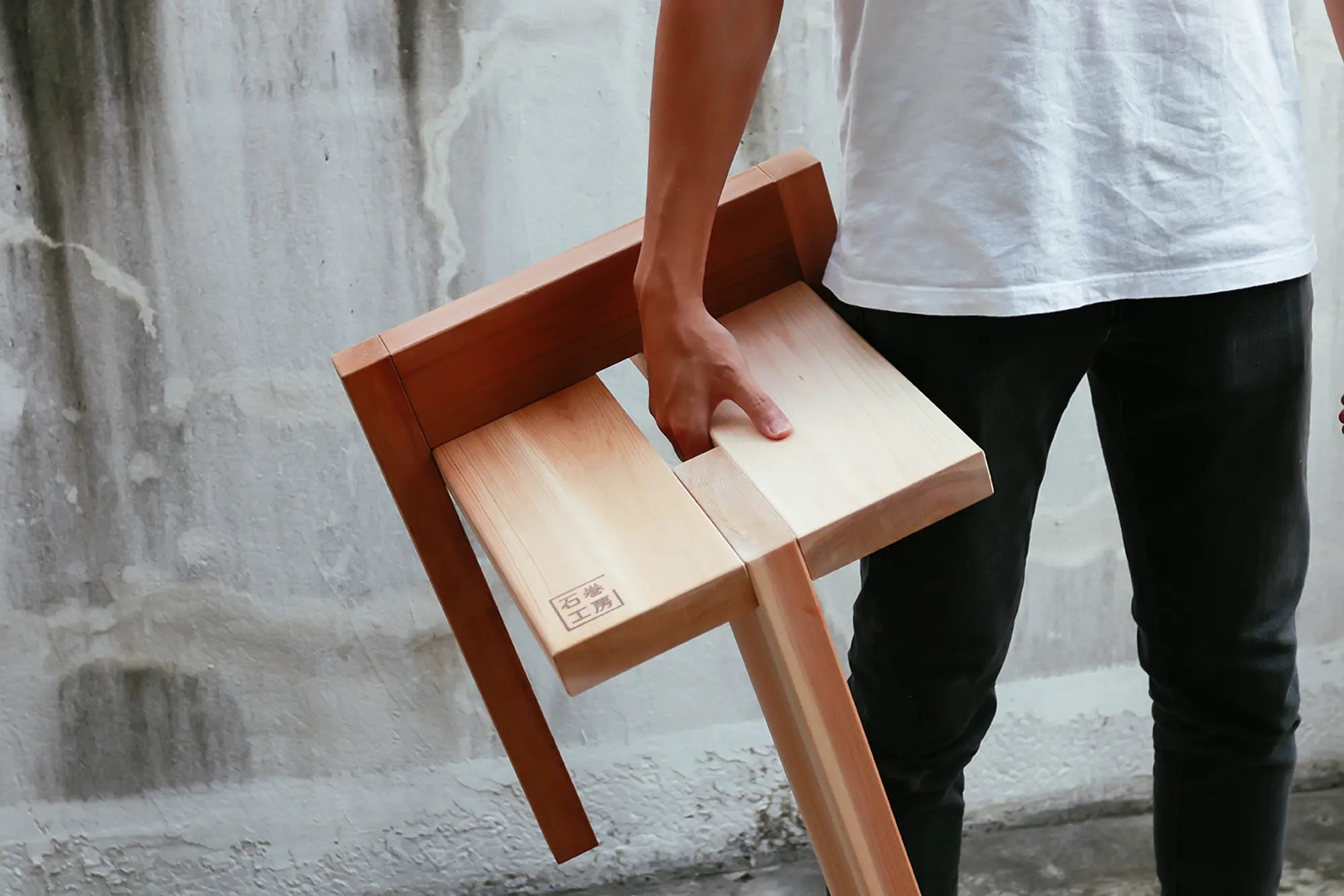 窓辺の読書セット （RIN DESK + TRIPODAL STOOL）
